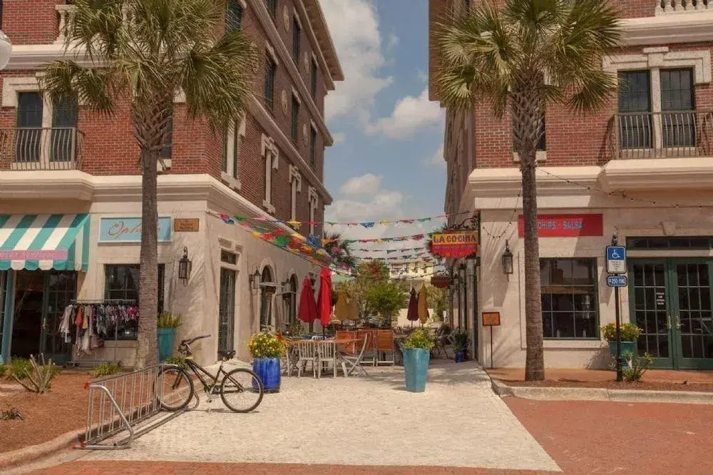 Plaza del Sol - 1 Br Condo