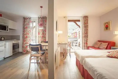Voir la photo 1 — Appartements Les Loges les Remparts