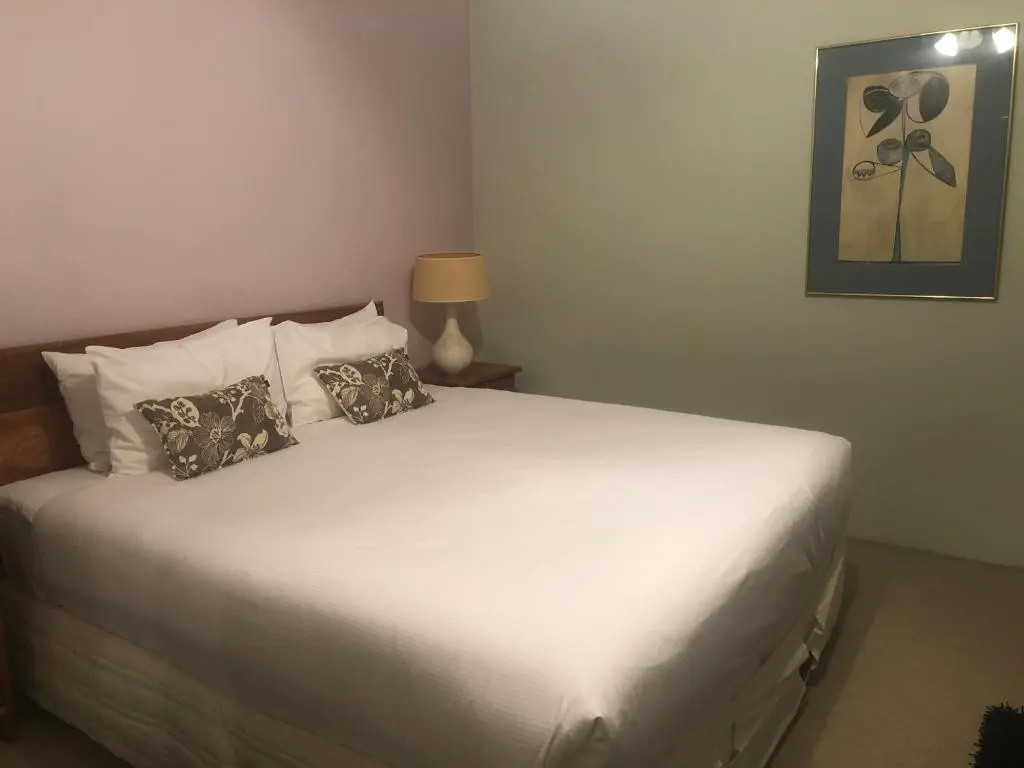6 Bedrooms Cottage