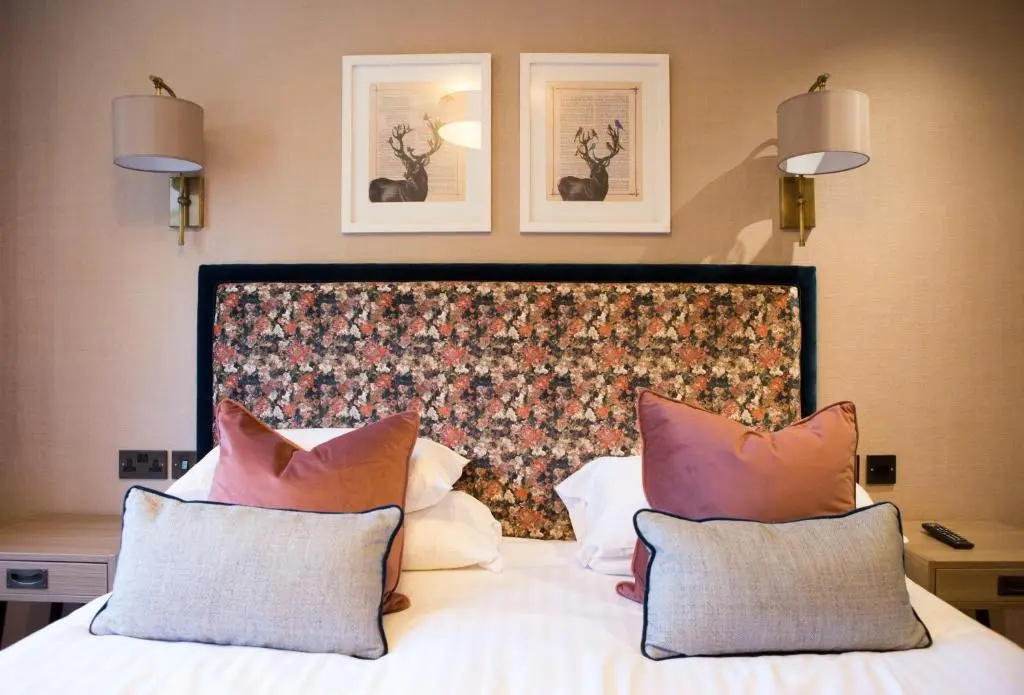 Royal Ship Hotel - Chambres