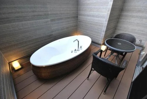 Balcony & Terrace