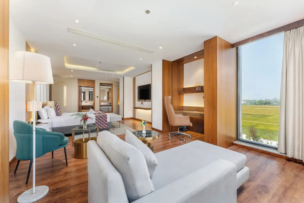 Luxury Suite
