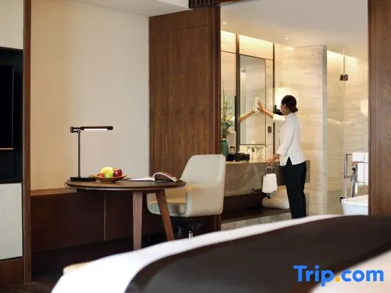 Upgraded Premium Double room (full double bed)