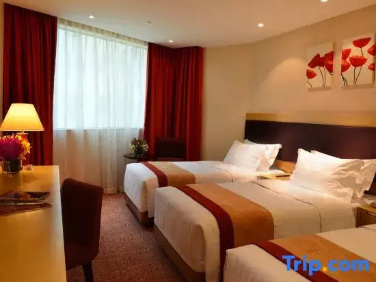Premier Triple room