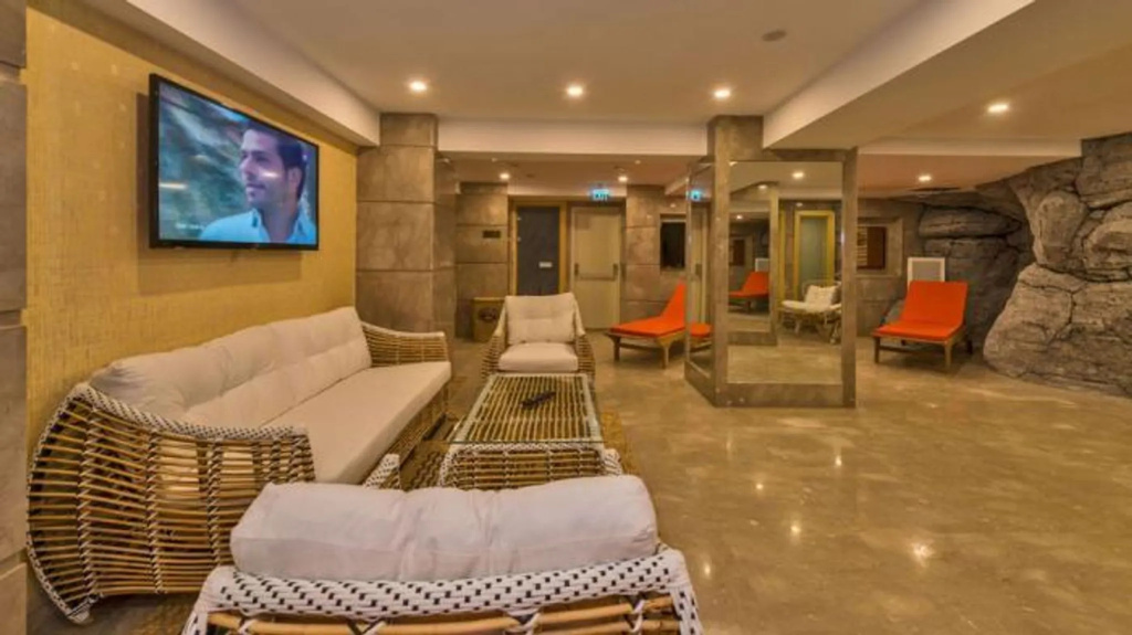 Hotel photo 12