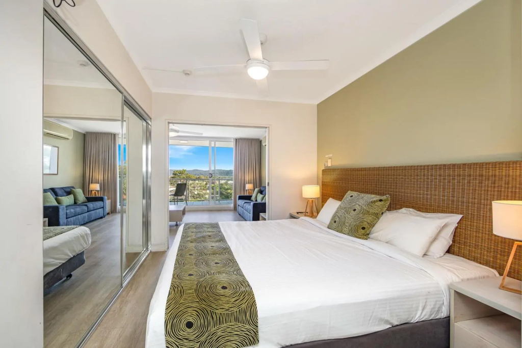 Hinterland Luxury - 1 Bedroom Hinterland View Apt