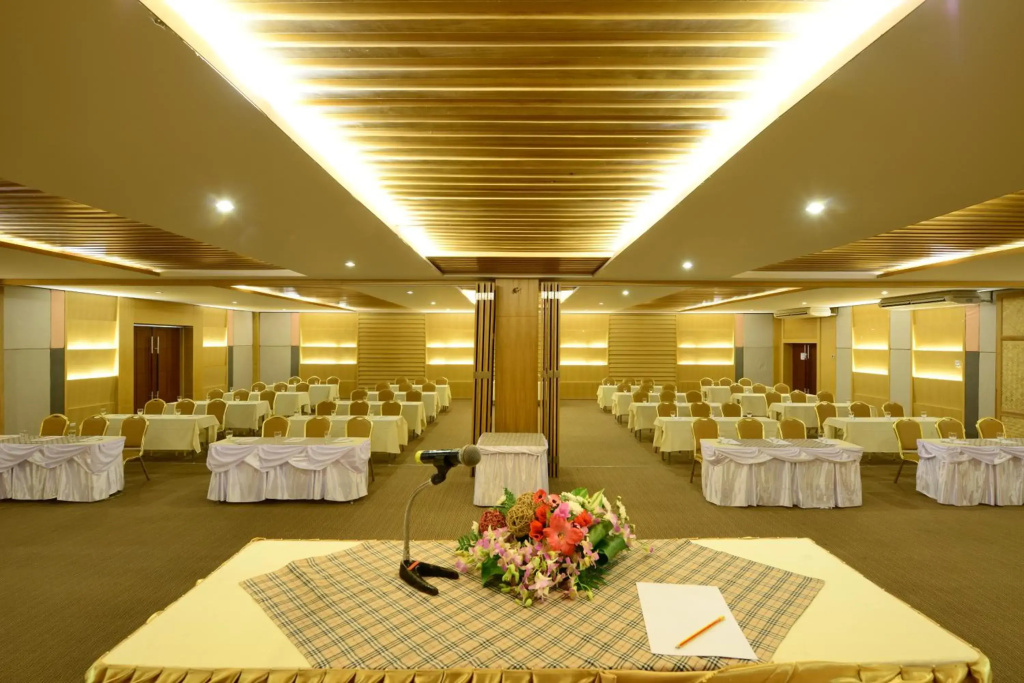 Royal Phala Cliff Beach Resort and Spa - фото 35