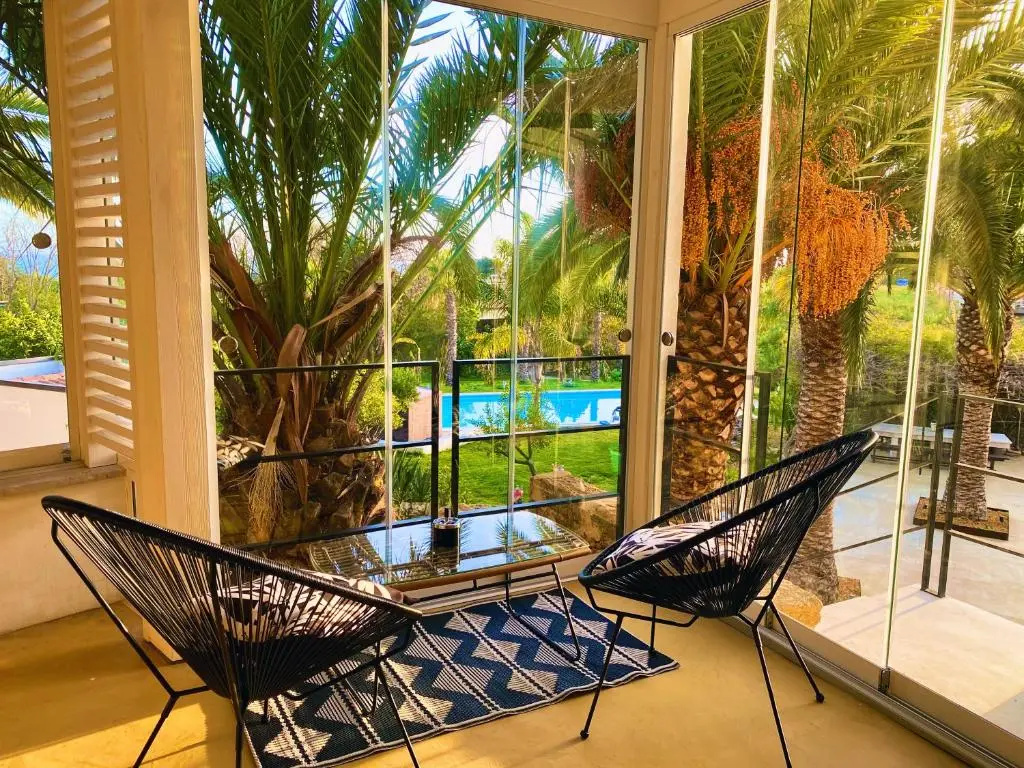 Suite with garden view