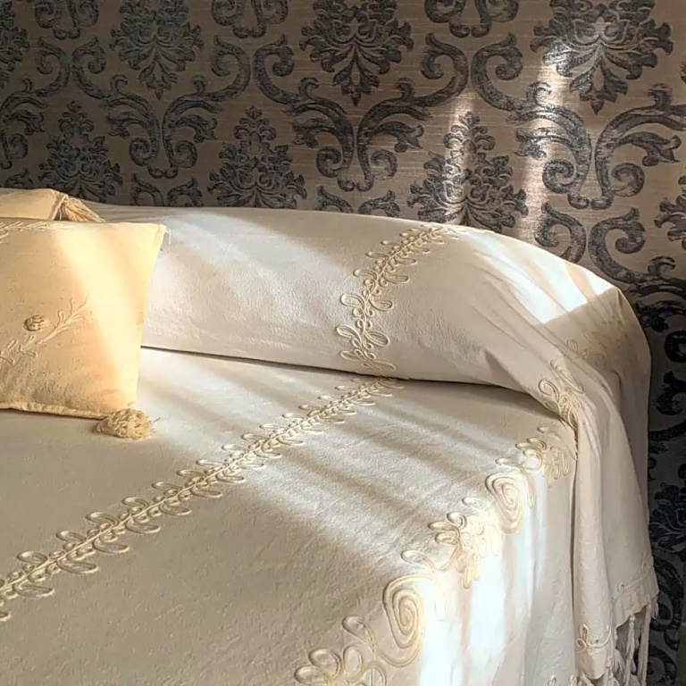 Standard Double room with balcony (full double bed)