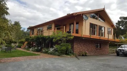 Wisteria Lodge Bed and Breakfast