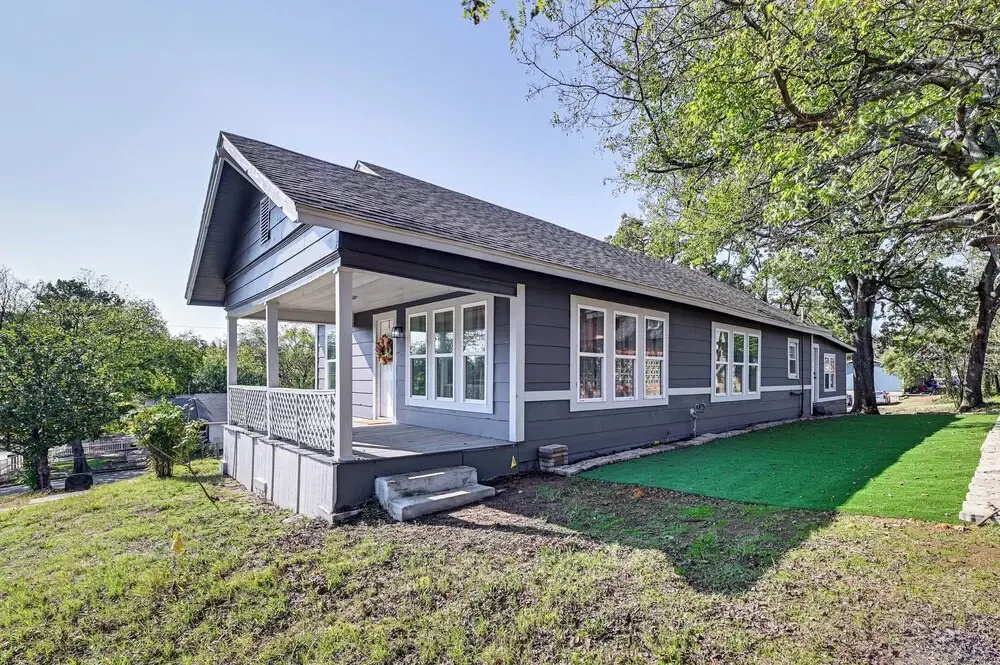 Near Campus & Casino: Family-friendly Durant Home!