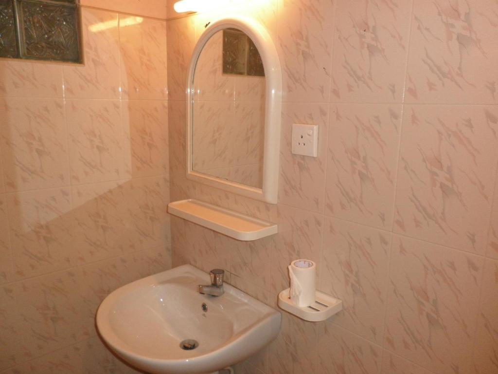 Mccarthy Guesthouse