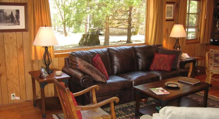 RedAwning Cabin #4N The Bassetts Cabin