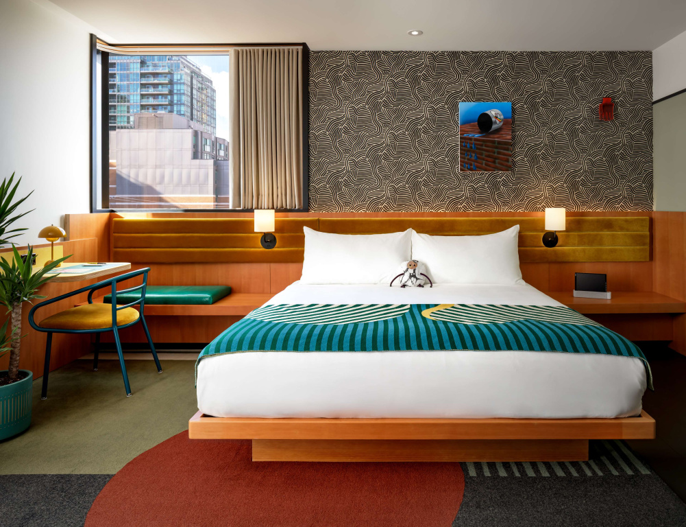 The Drake Hotel — фото