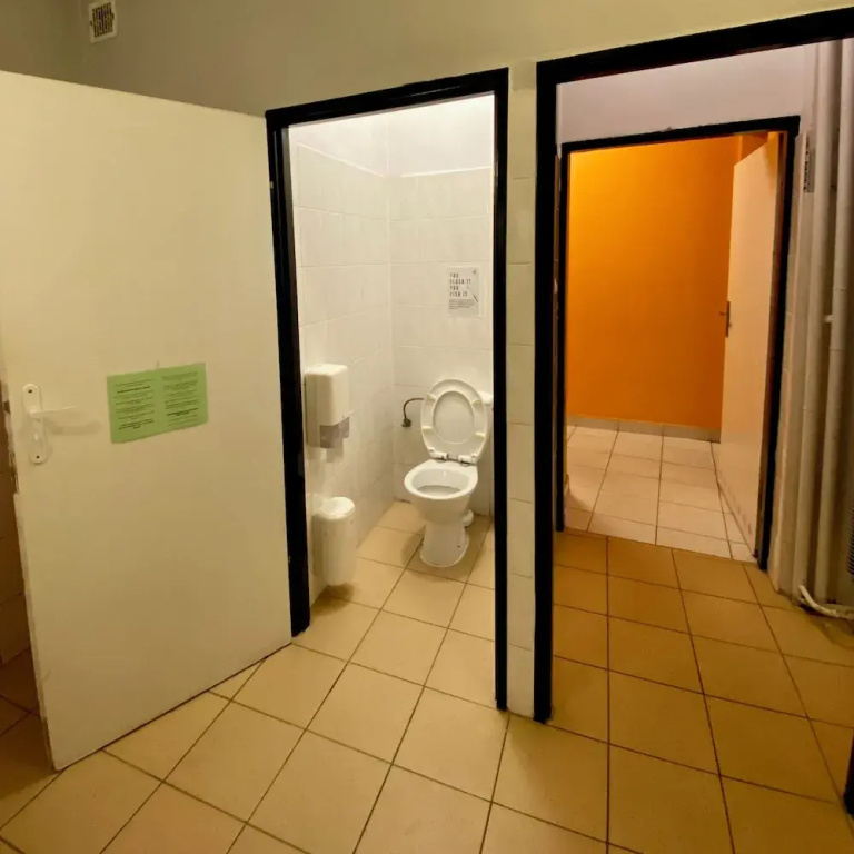 Economy Double room (full double bed)