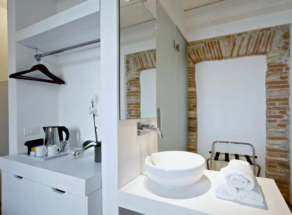 Standard Double room with sea view (full double bed)