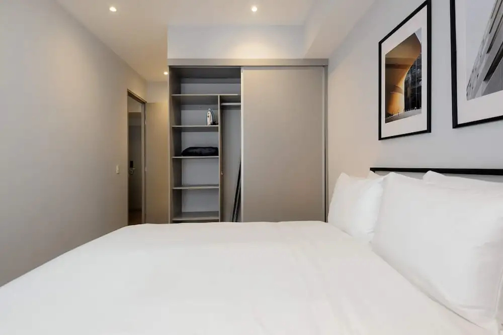 w Amazing 1BR in the Heart of Interlomas