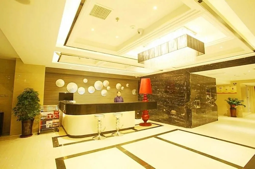 Food & Beverage