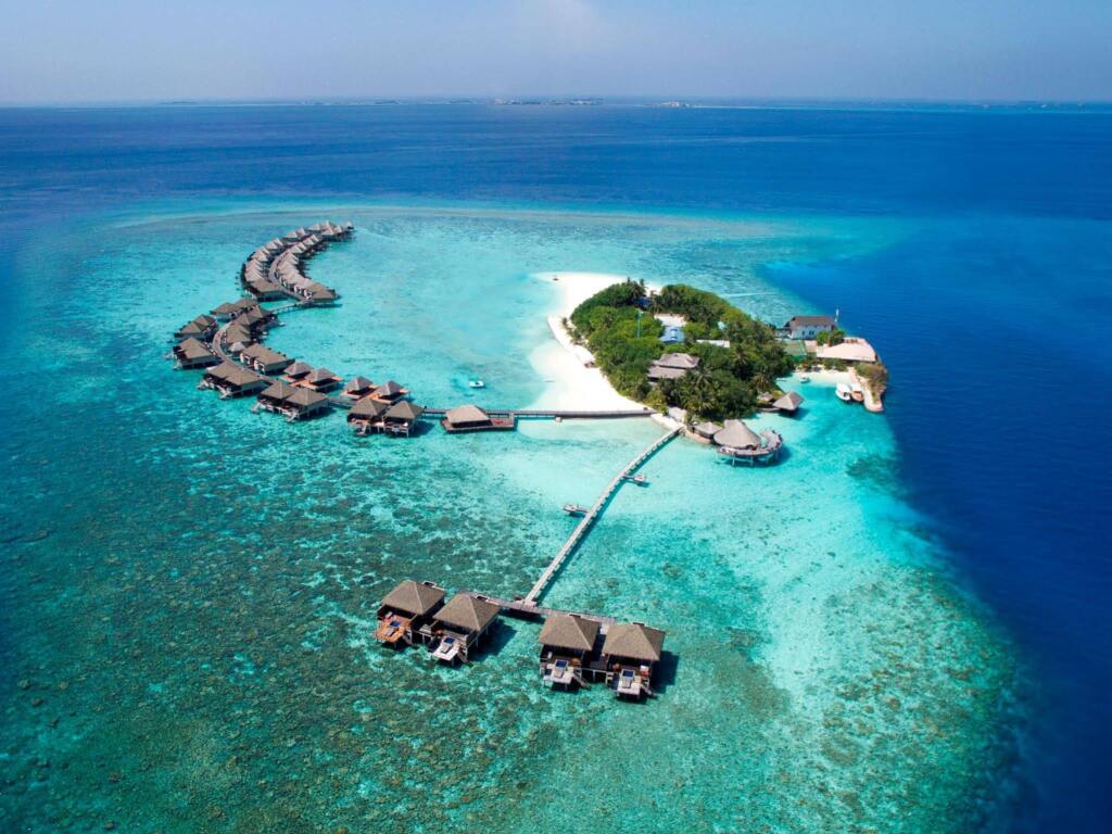 Отель Adaaran Club Rannalhi 4