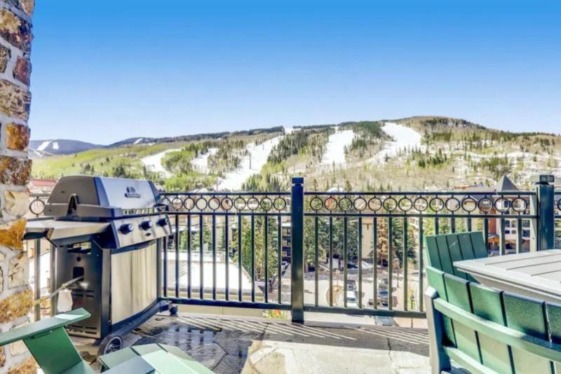 3 Bedroom Luxury Residence in Lionshead Village - Mere Steps to Eagle Bahn Gondola