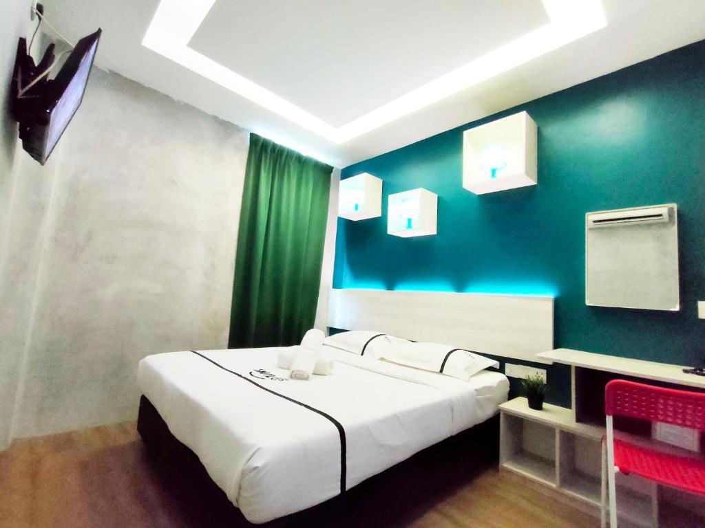 Smile Hotel Danau Kota