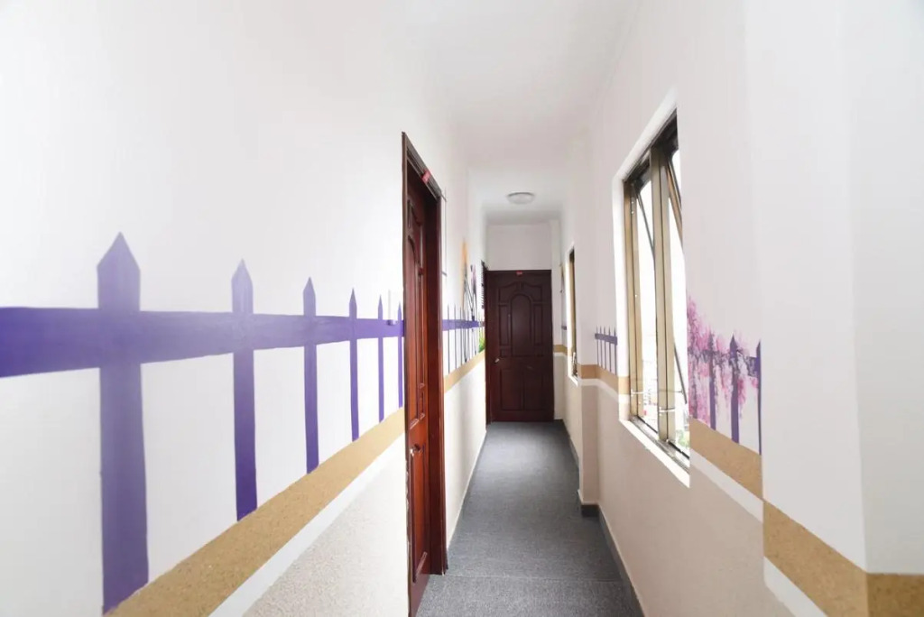 Ken's Backpackers Hotel by null