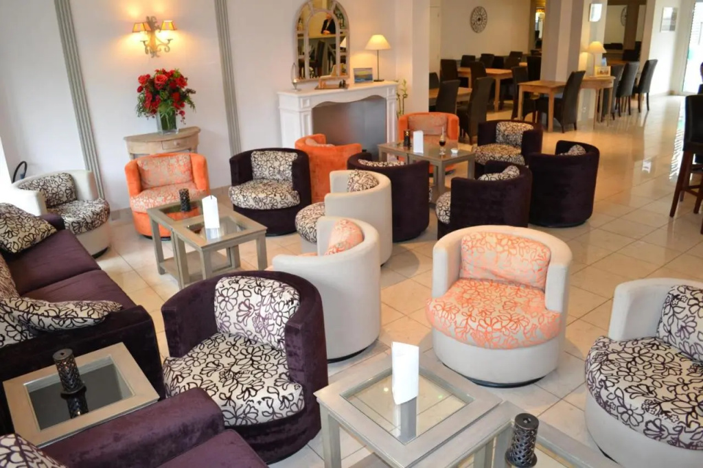 Voir la photo 2 — Hotel Almoria