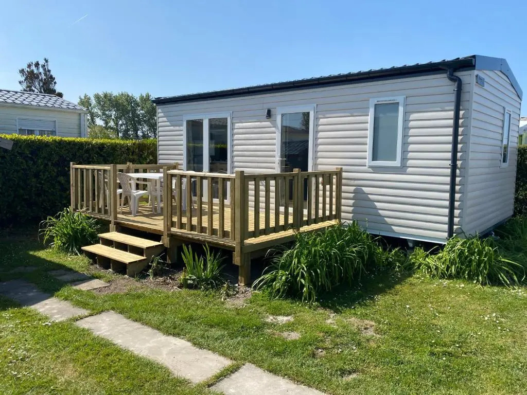 2 Bedrooms Cottage