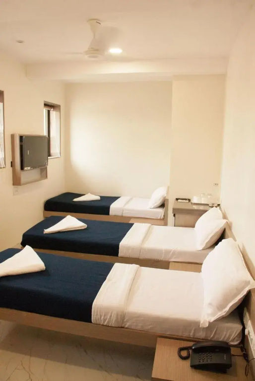 City Hotel