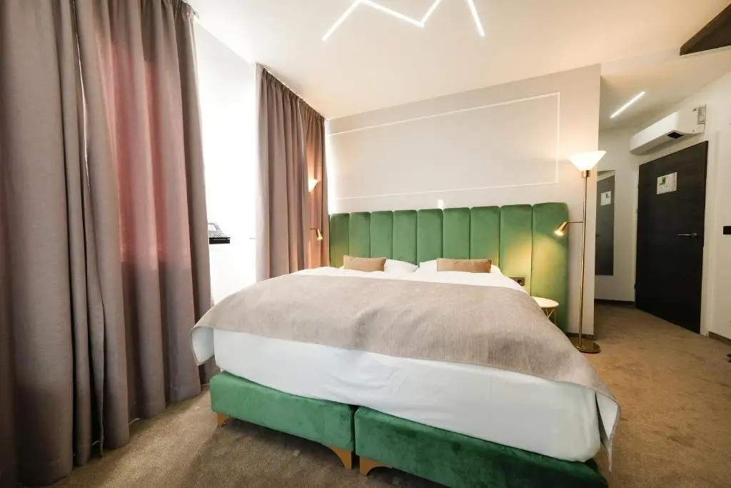 Superior Double room (twin beds)