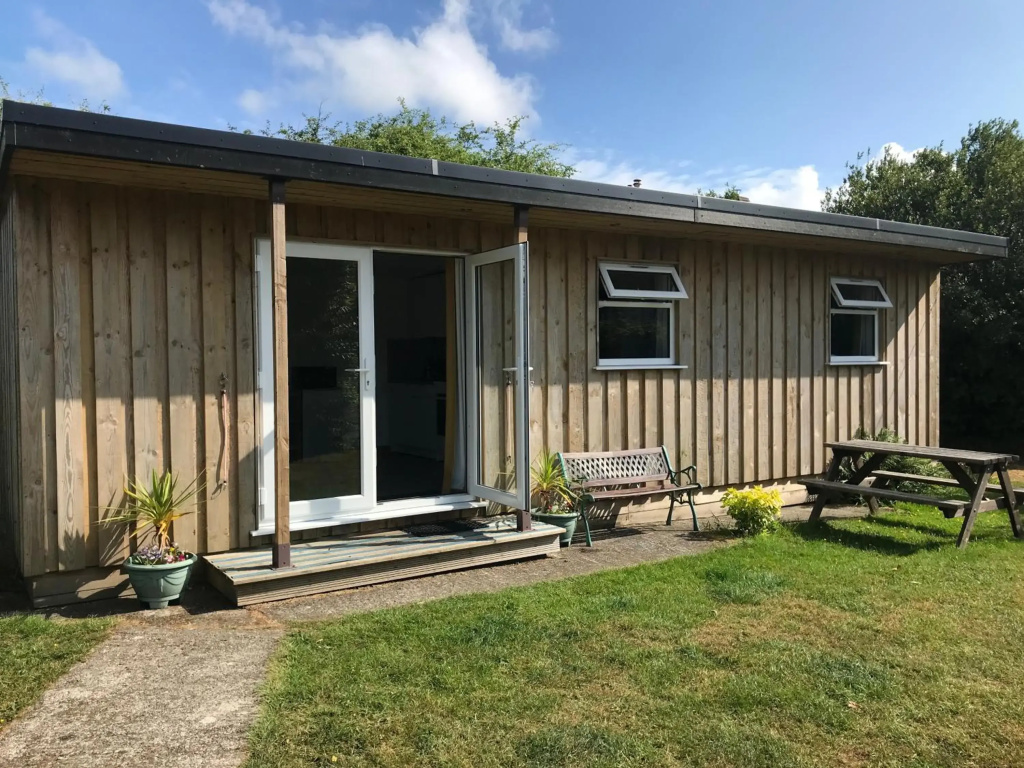 Kingfisher Glamping Cabin