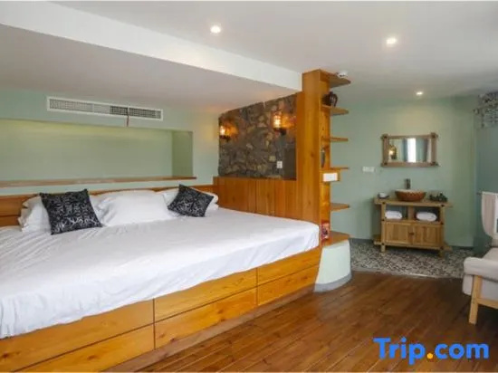 Standard Double room with balcony and with sea view (full double bed)