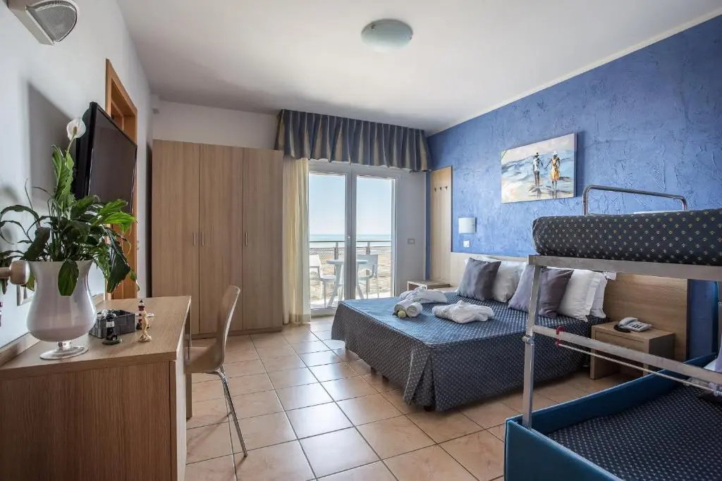 Luxury Quadruple room