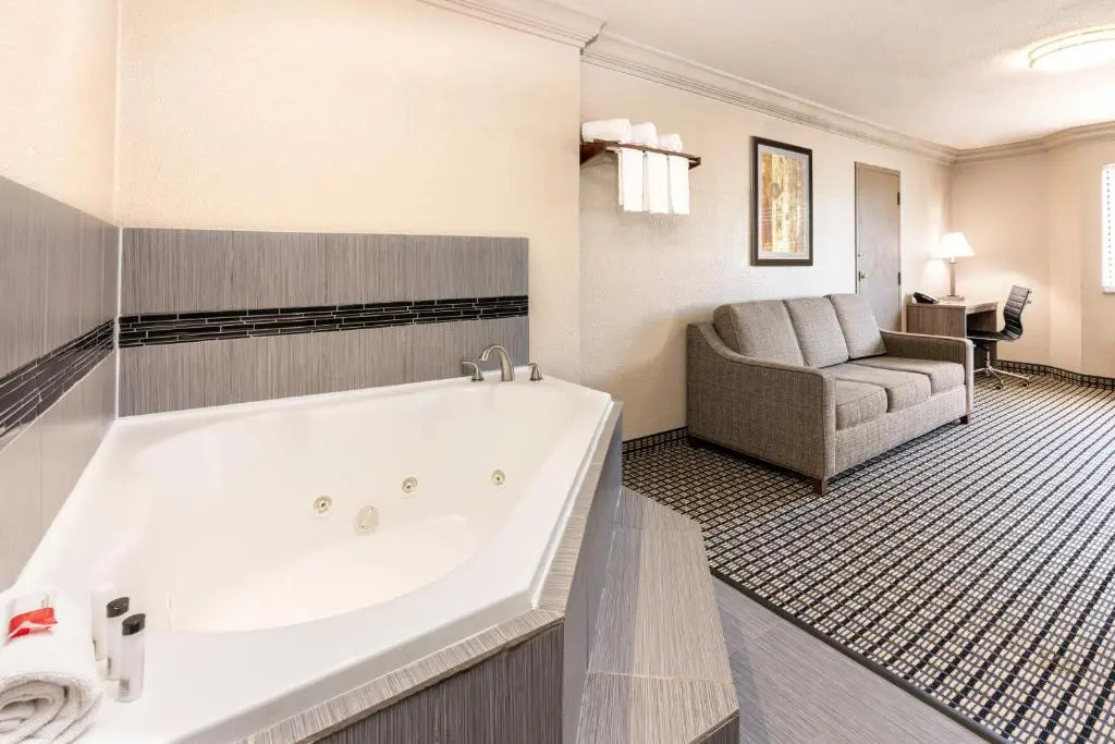 Red Lion Inn & Suites Houston IAH Airport - Chambres