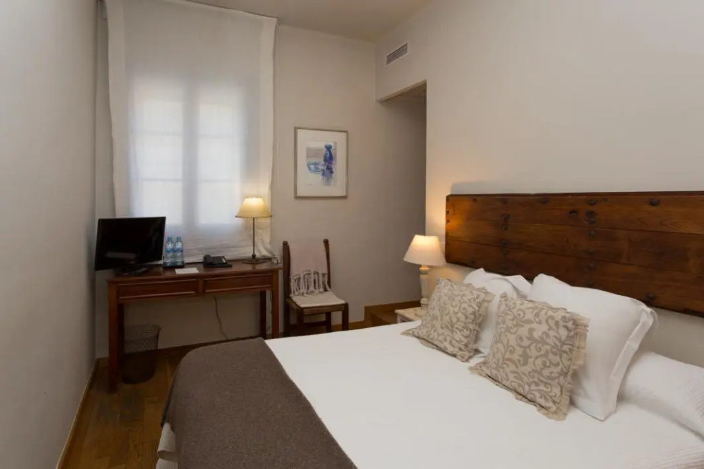 Hostal de la Plaça - Chambres
