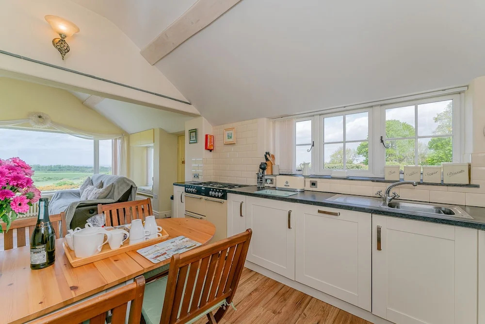 Crown Cottage - фото 14