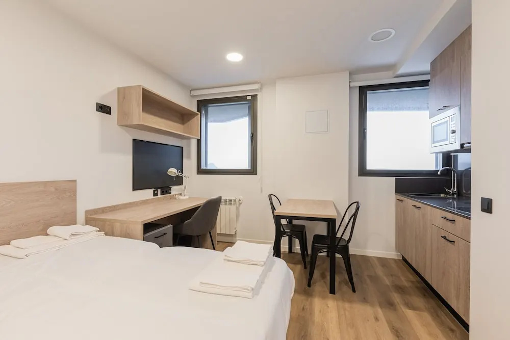 Economy Double room (full double bed)
