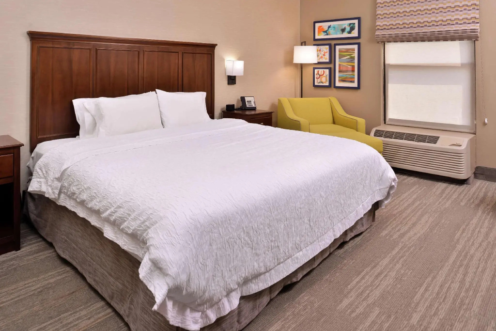 Standard Double room (full double bed)