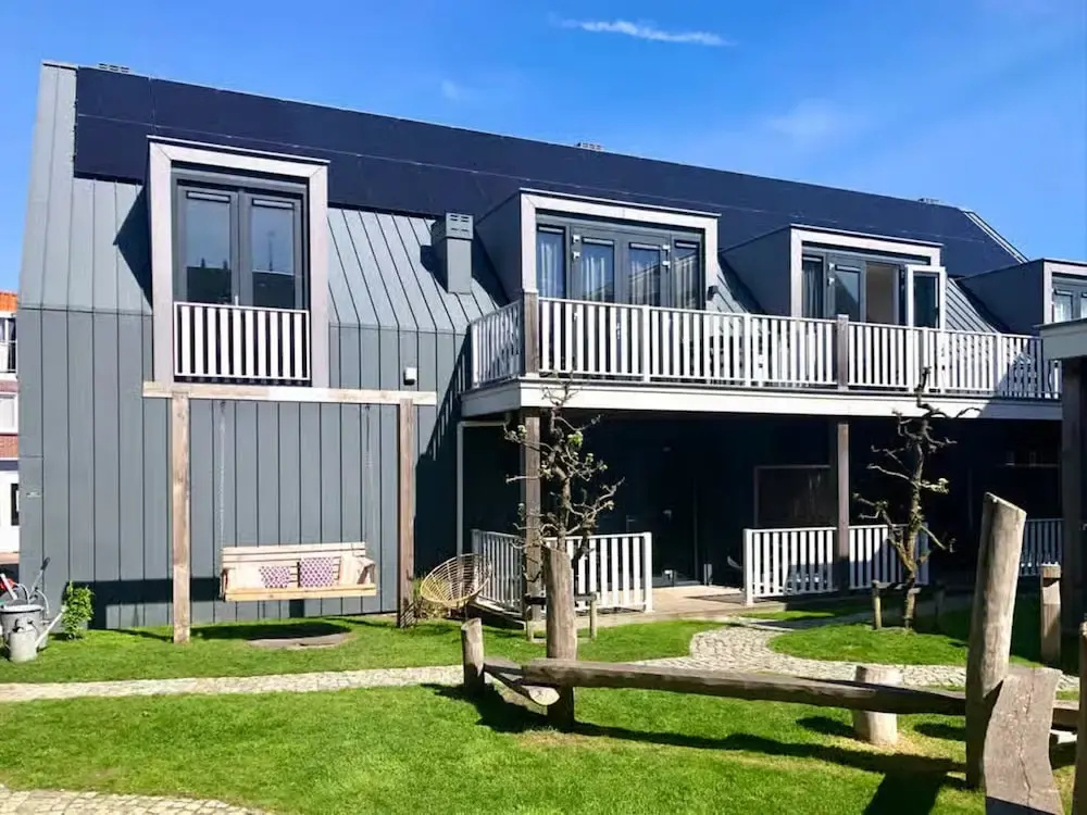 Ground Floor Lodge With Private Veranda
