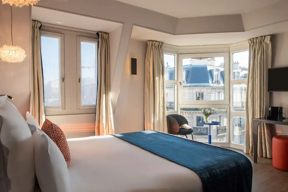 Privilege room with city view