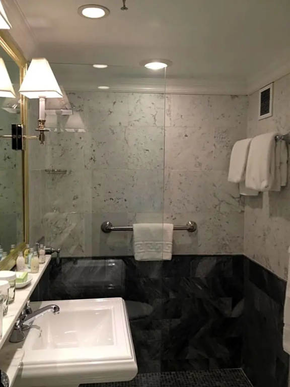 1 Bedroom Suite