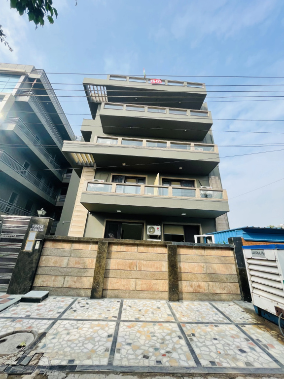 BluO Studio DLF Golf Course Road - Artemis