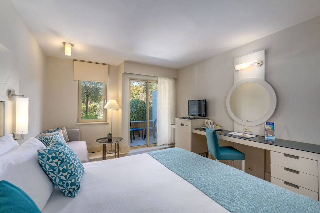 Hotel photo 32