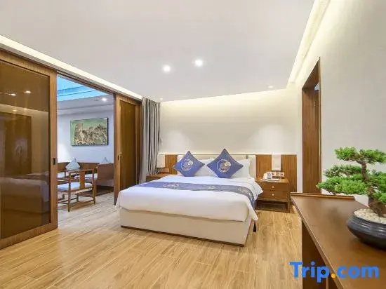 3 Bedrooms Villa