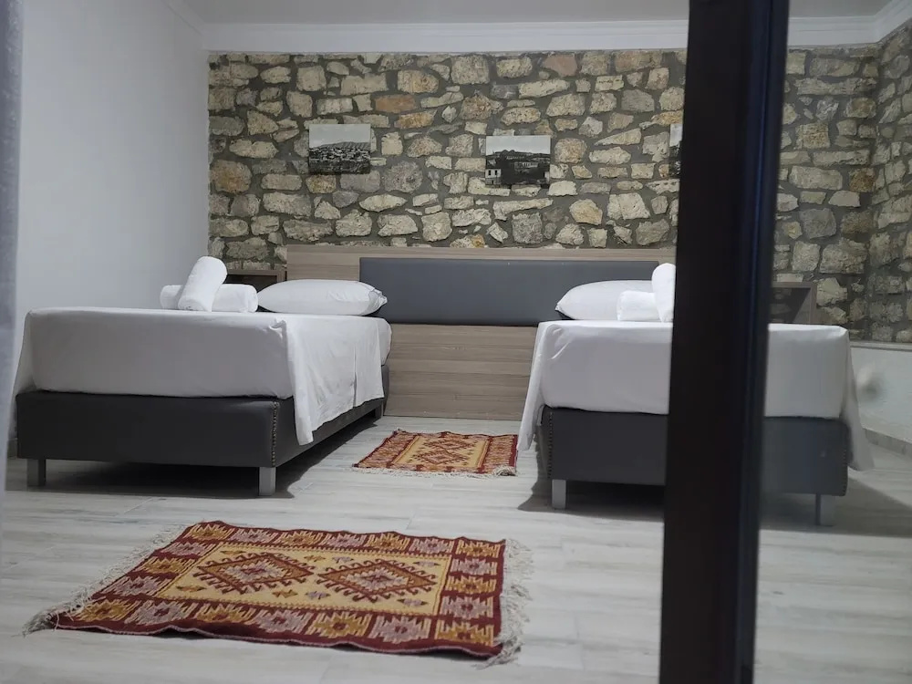 Superior Double room with balcony and with city view (twin beds)