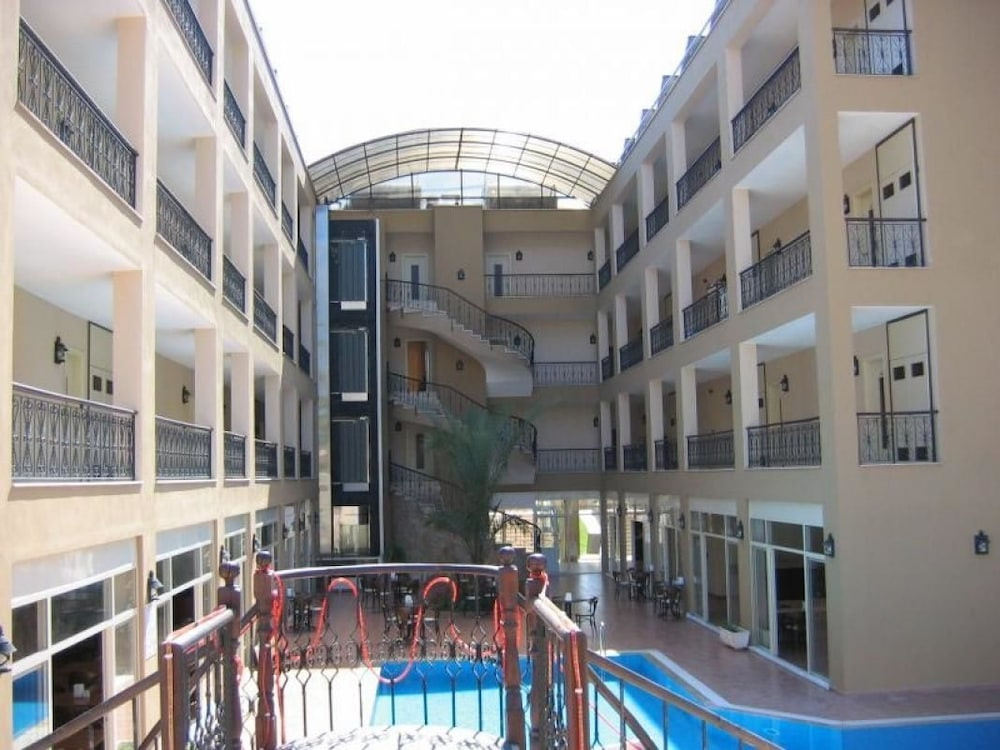 Club Park Marina Hotel