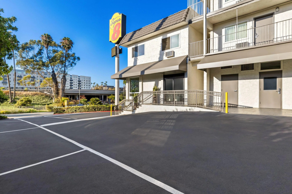 Super 8 by Wyndham San Diego Hotel Circle
