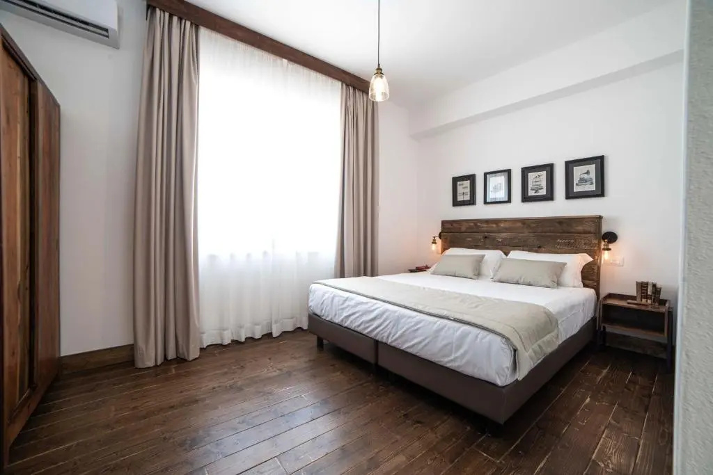 Deluxe Double room full double bed