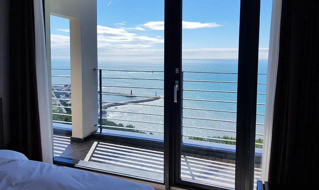 Standard Double room with ocean view (full double bed)