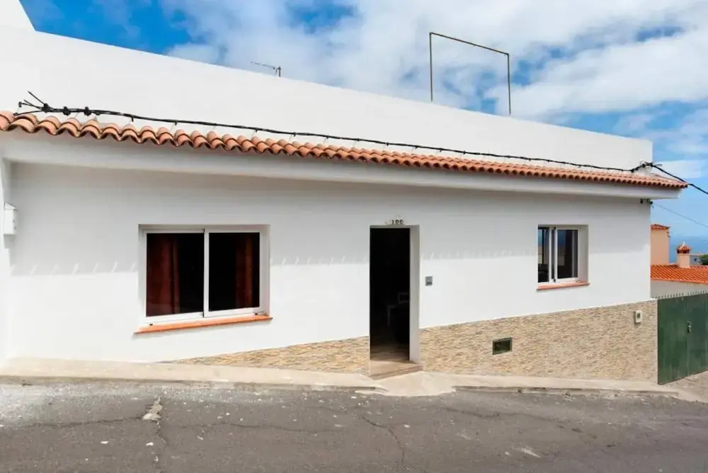 Holiday Home in Tenerife With Mountain Views